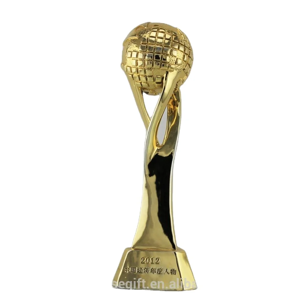 Wholesale Custom Gold Sports Award Metal Football Sports Trophy