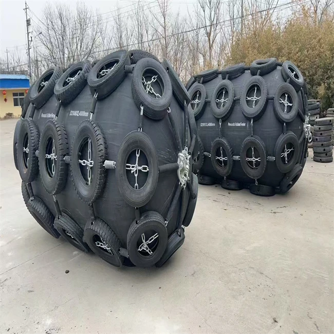 Pneumatic Rubber Fender with Hose Protective Equipment