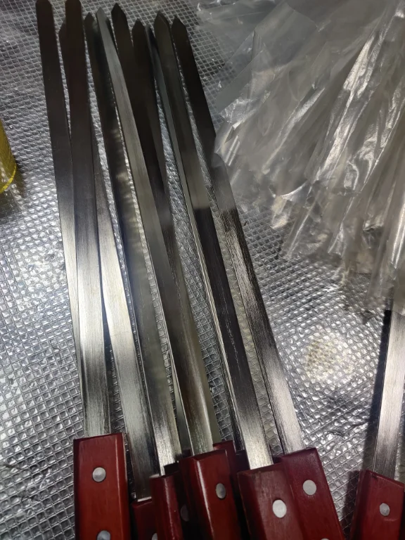 304 Food Grade Metal Grill Skewer Stainless Barbecue Needle  Grill Skewer With Wooden Handle