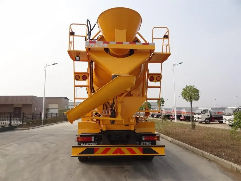 Горячая Распродажа заводская цена 10 Wheeler дизель м3 цементный смеситель цены