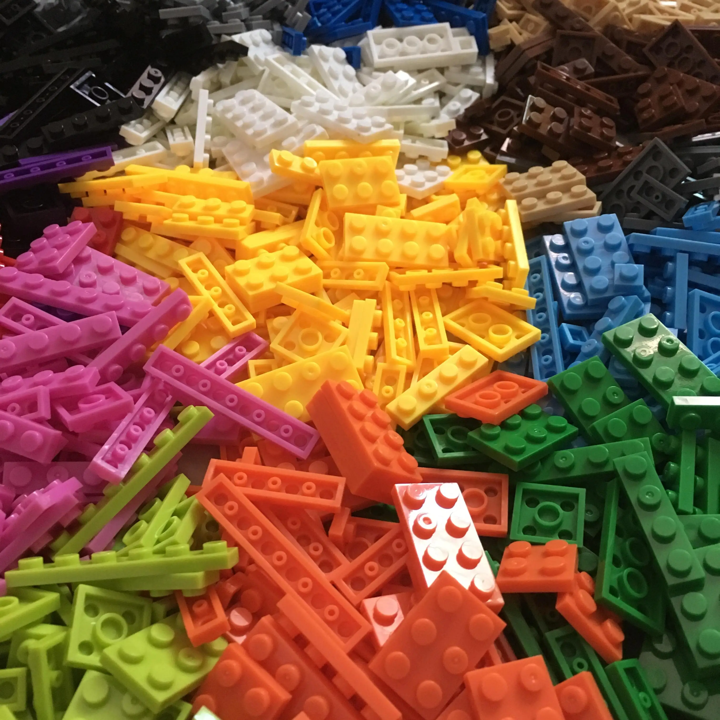750/1000 piece building block toy ABS plastic toy building block DIY building block set