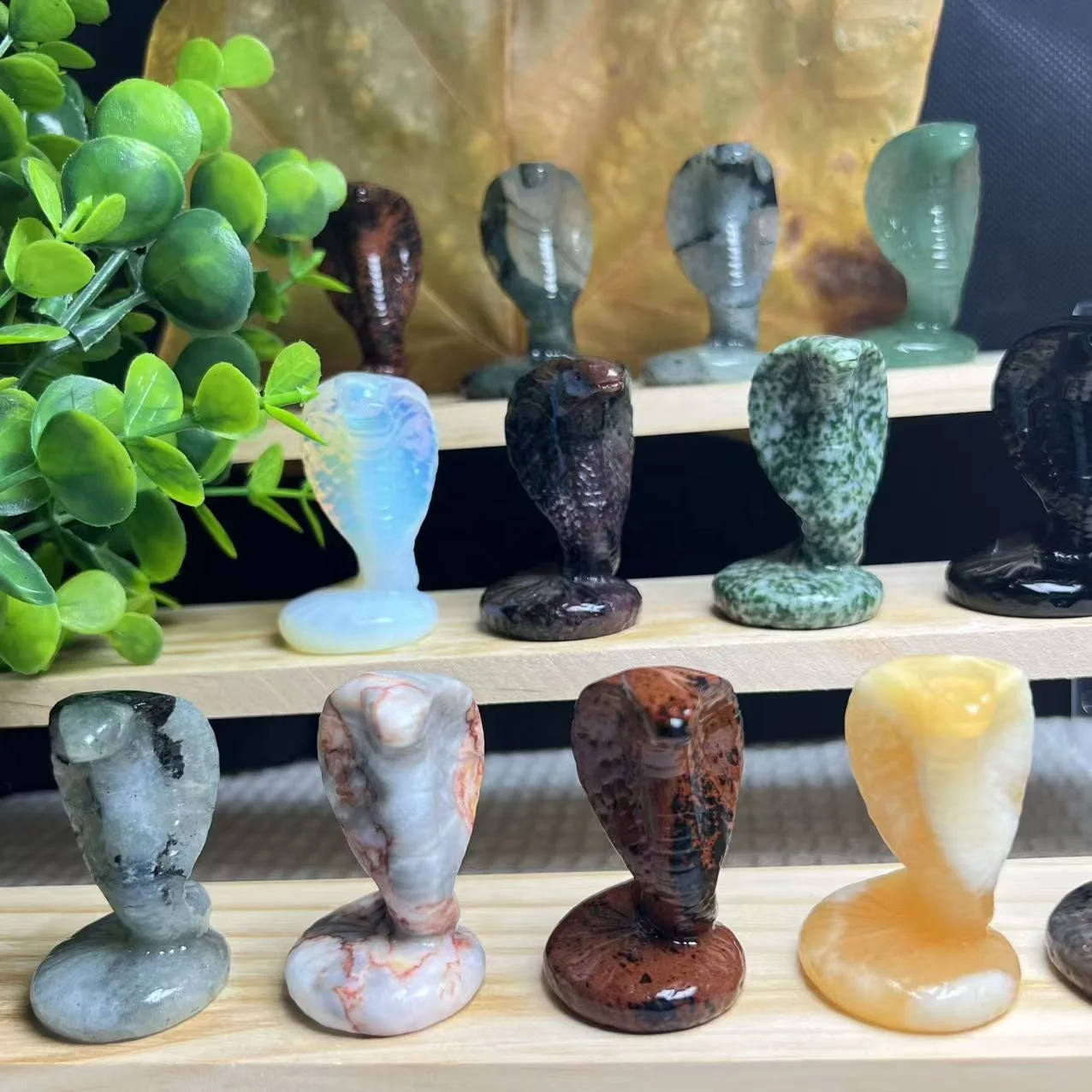 High Quality Animal Theme Carving Crafts 50mm Cobra Mini Carving Animal Snake Crystal Model Decor Gift