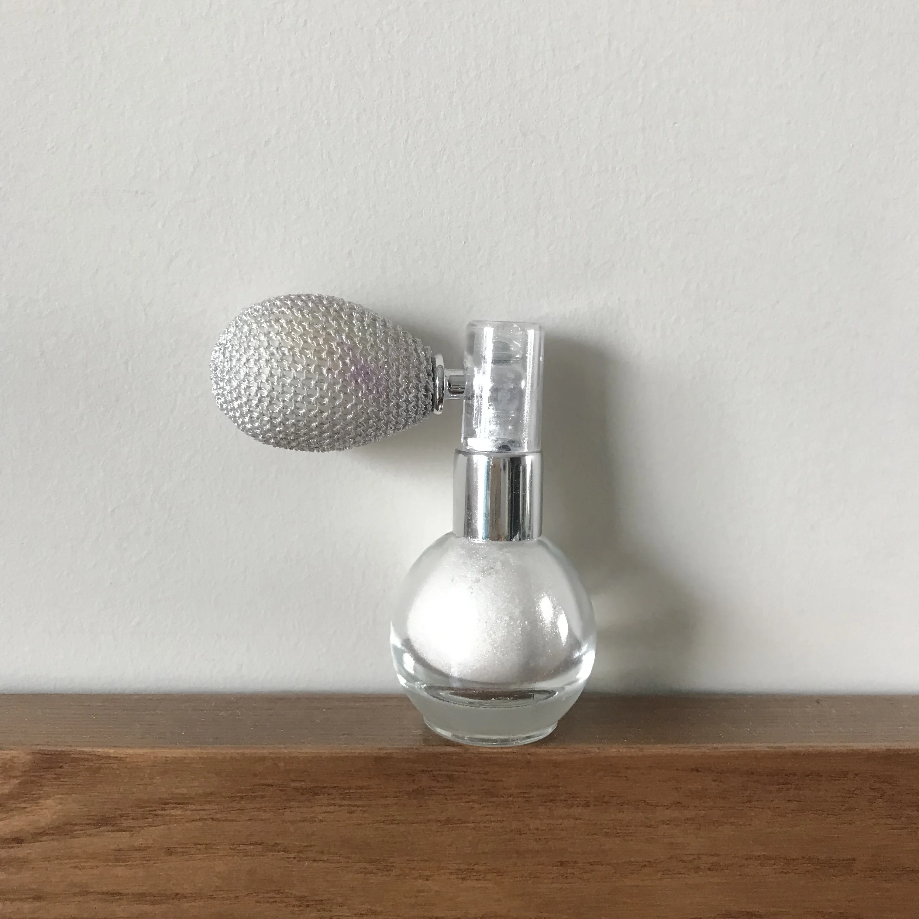 Custom Logo High-gloss Glitter Powder Bronzer Highlighter Private Label 4 Color Long Lasting shimmer makeup Setting Spray