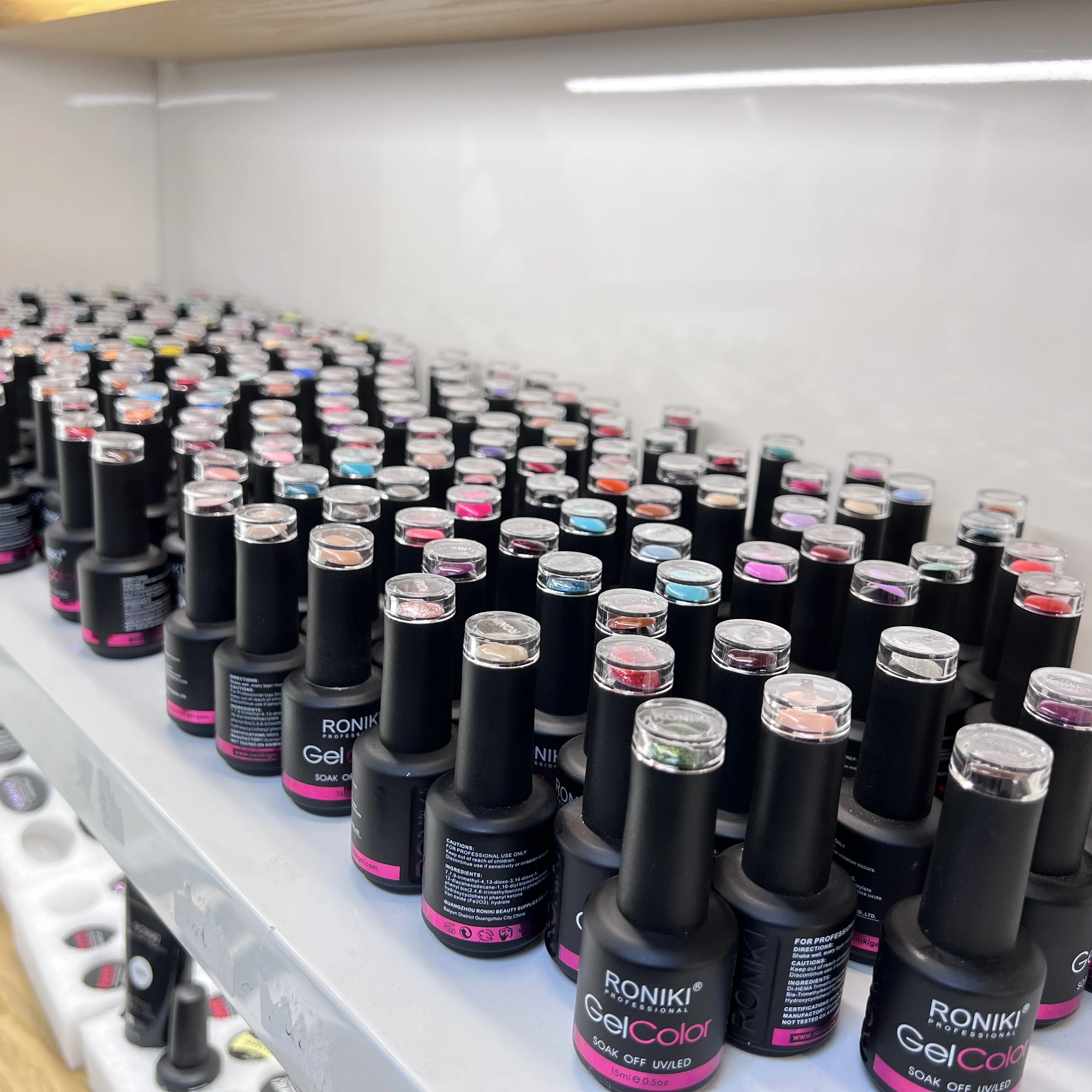 RONIKI Custom Logo Private Label Gel Nail Polish Wholesale Nail Uv Gel Free HEMA Soak Off Vegan Very Good Nail Gel Polish