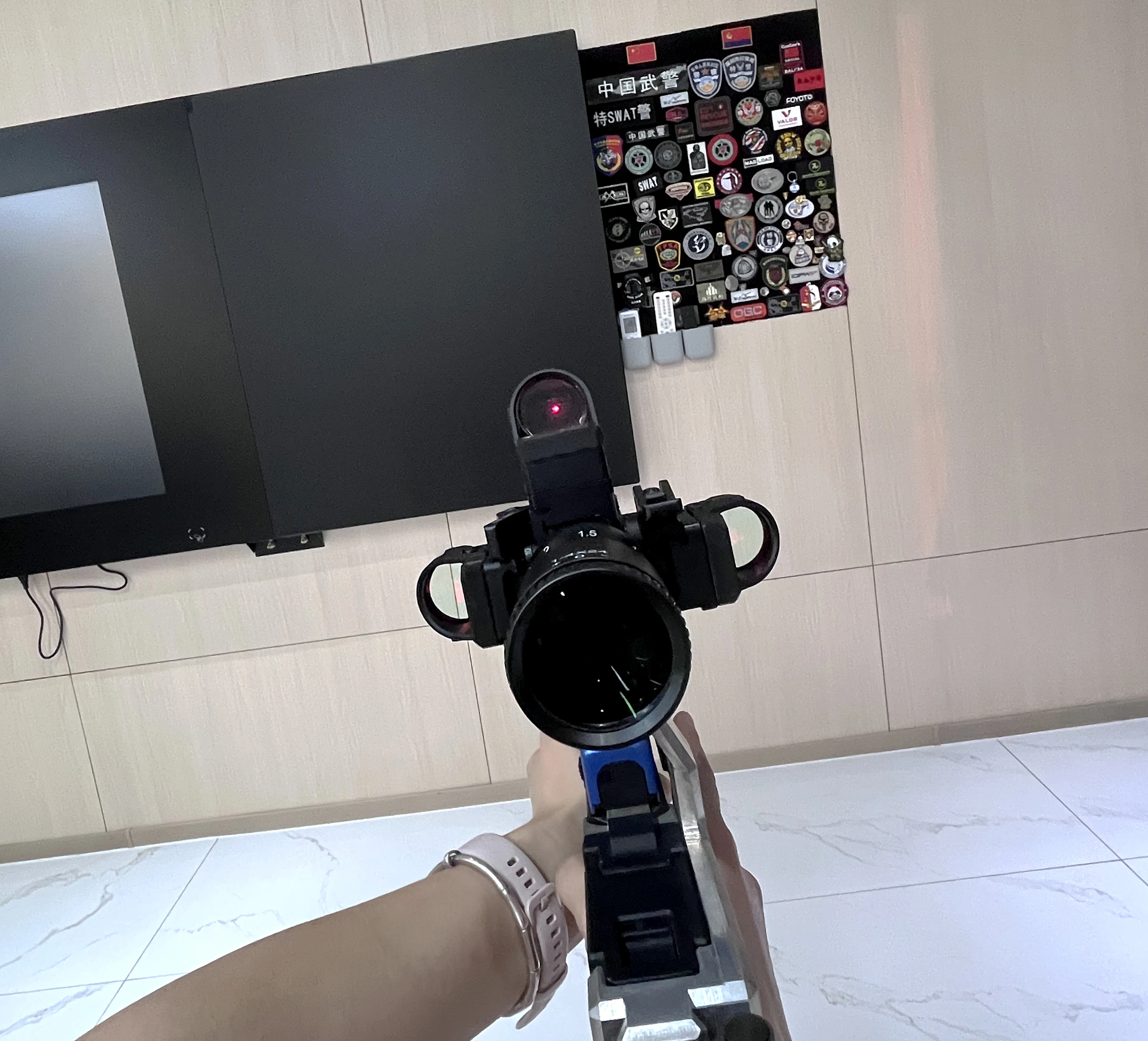 R9 Red Dot Sight IPX7 Shakeawake Holographic Sight for Competition IPSC IDPA 3GUN for Sports Hunting Marksman Shockproof Optics