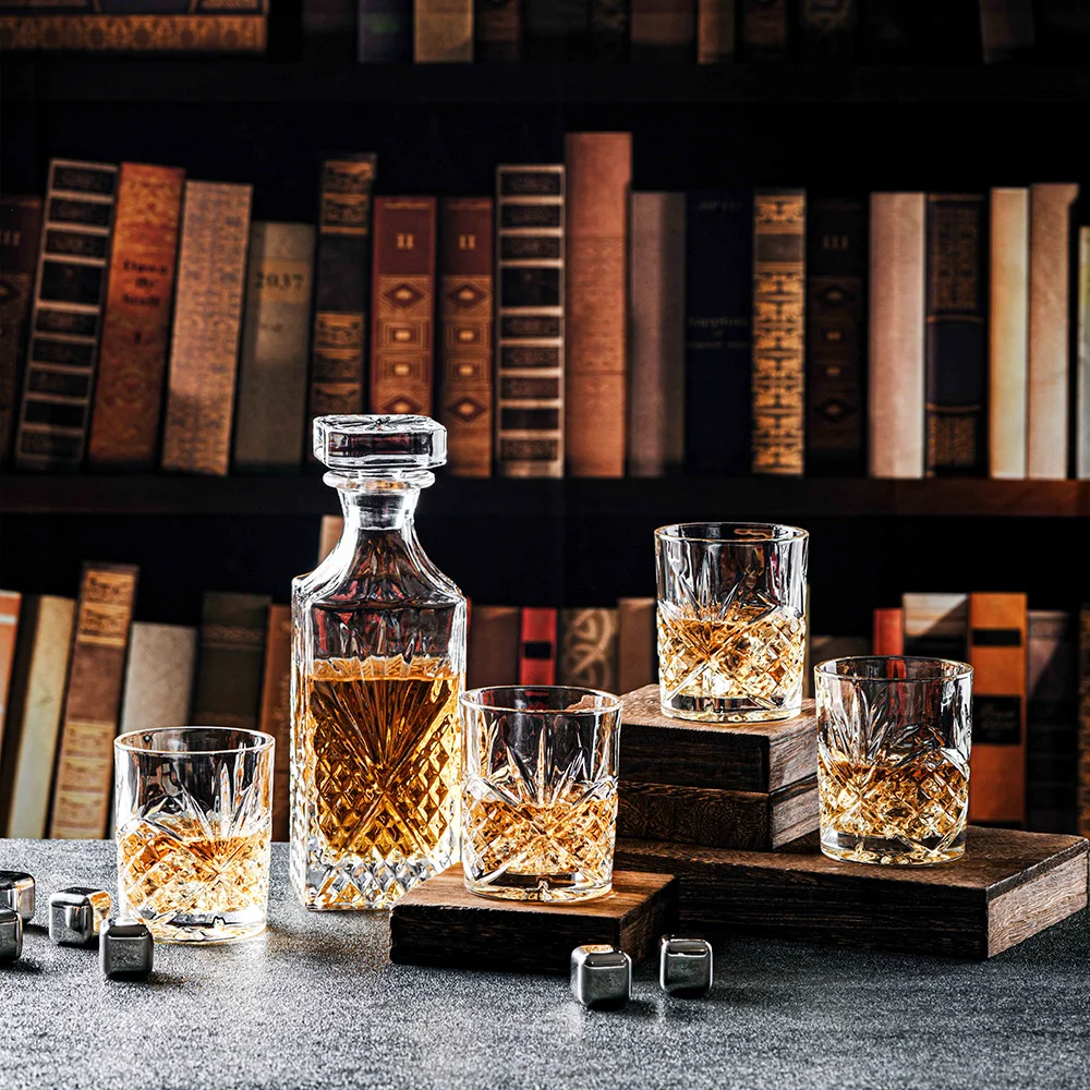 NOVARE Engraved diamond Crystal Whiskey Decanter Set and Whiskey Glass Set