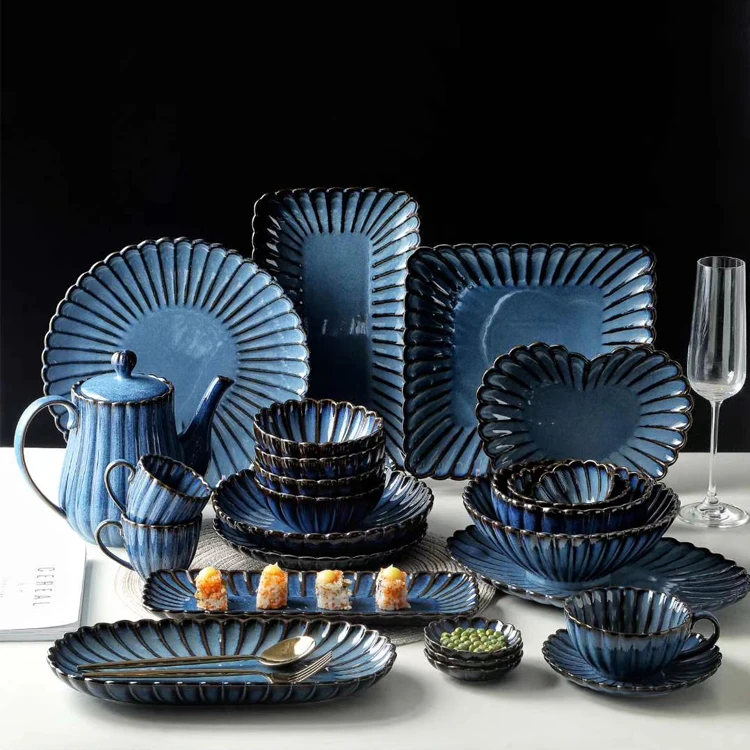 2021 New Designs Original Stylish Ceramic Luxury Design Porcelain Chrysanthemum Design Plate Set For Special Gifts