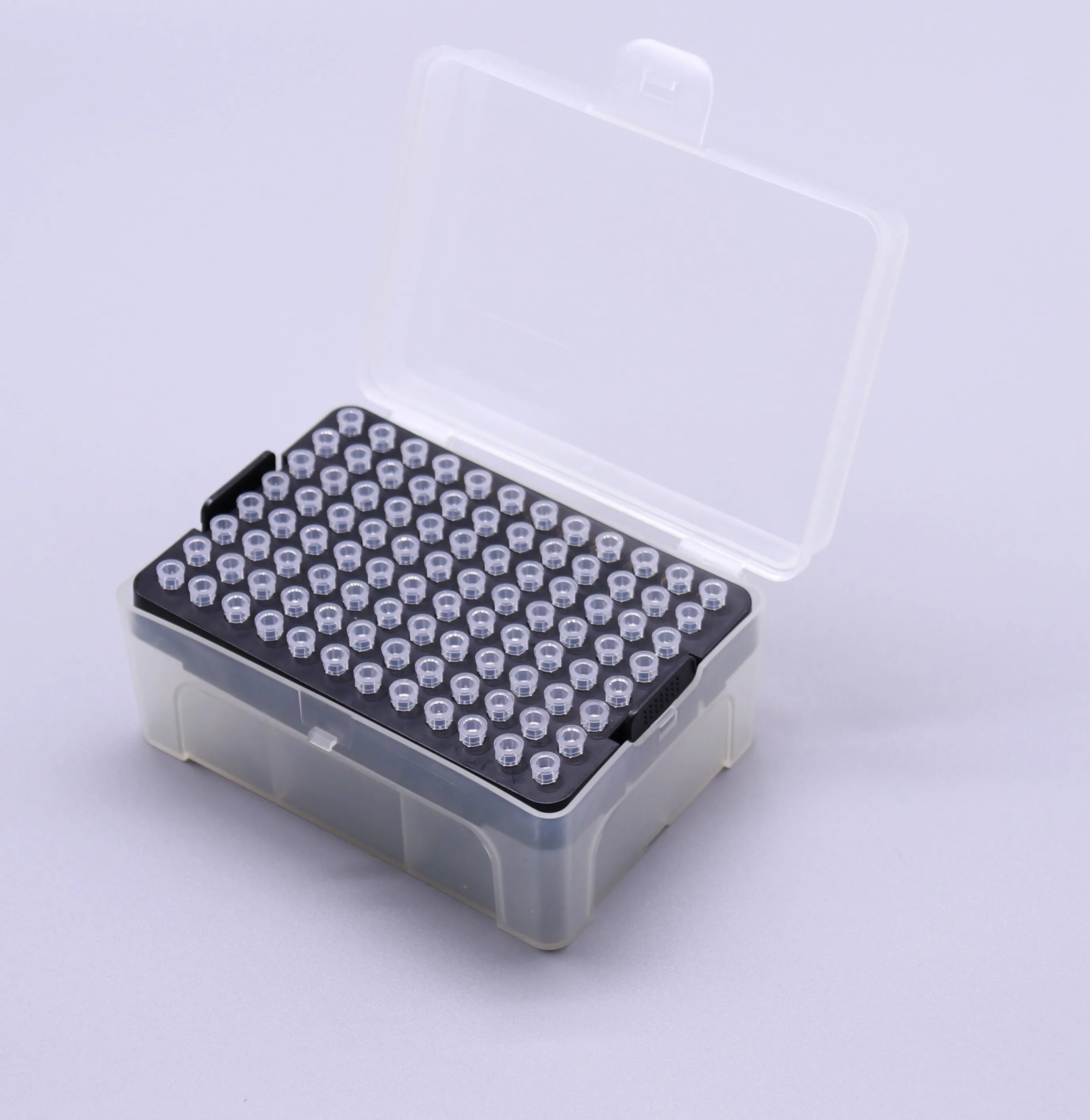 Laboratory plastic universal pipette tips