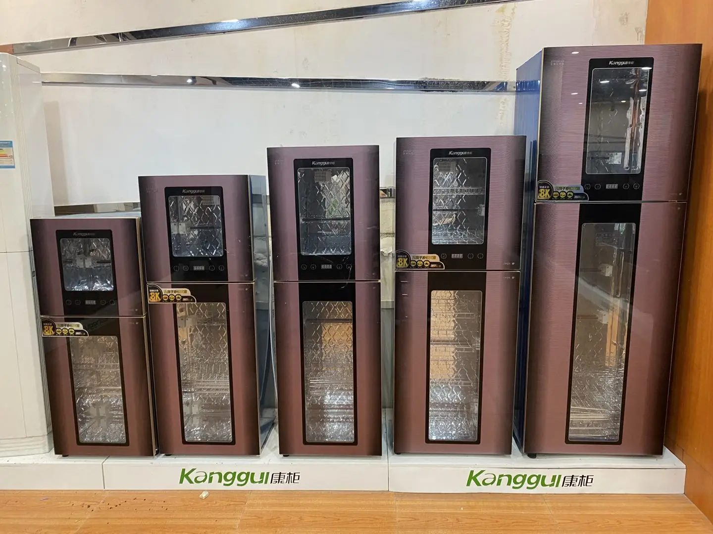 Китайское производство, новейший дизайн, 400 л, машина для ухода за одеждой, сушилка для одежды горячим воздухом, машина для дезинфекции воздуха