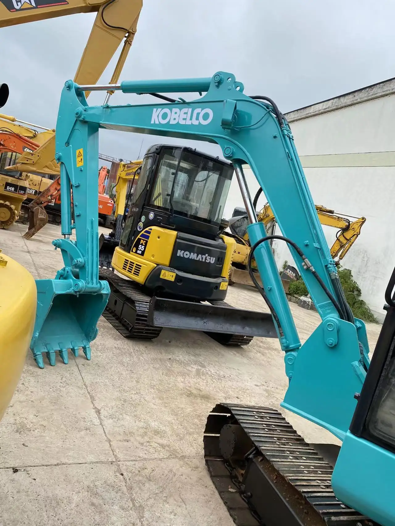 Best sale construction machine used crawler excavator Kobelco sk60 in good condition hydraulic digger good price for sale