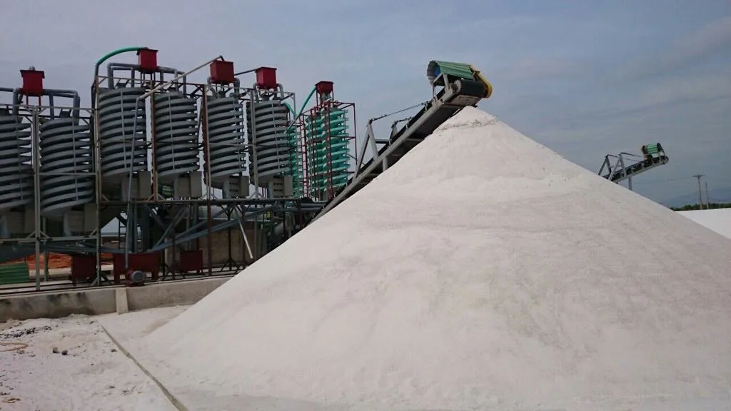 High quality sand Vietnam cheap price of silica sand for make water filter material for wells, industry and daily life