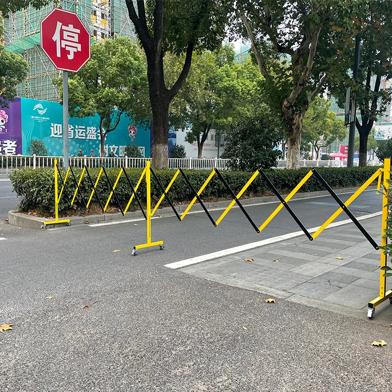 Crowd Control Temporary Metal Expandable Barricade Adjustable Traffic Folding Steel Scissor Gate