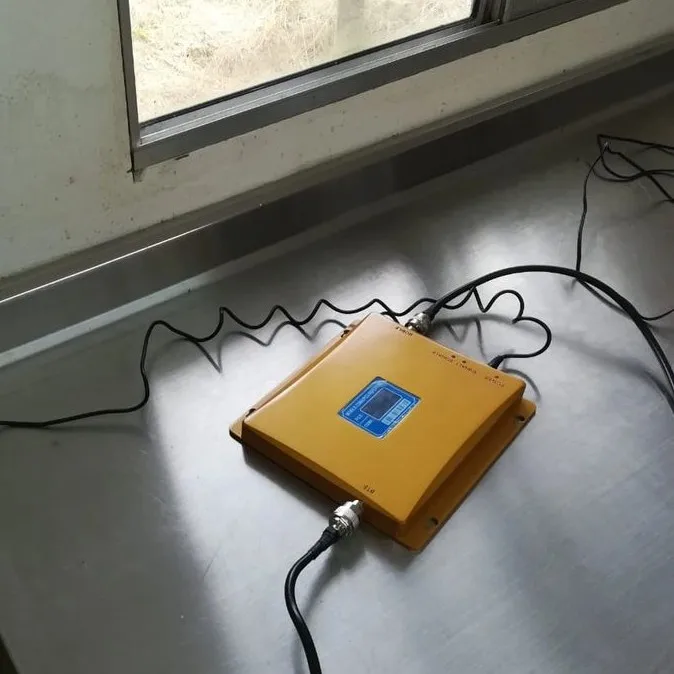 Усилитель сигнала Kingtone 3G 4G B5/4 двухдиапазонный GSM Мобильный сетевой ретранслятор