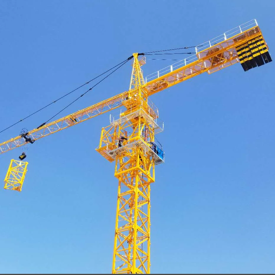 Распродажа TC7025-12T башенного крана с 3-метровой мачтовой секцией l46a1 и якорной рамой