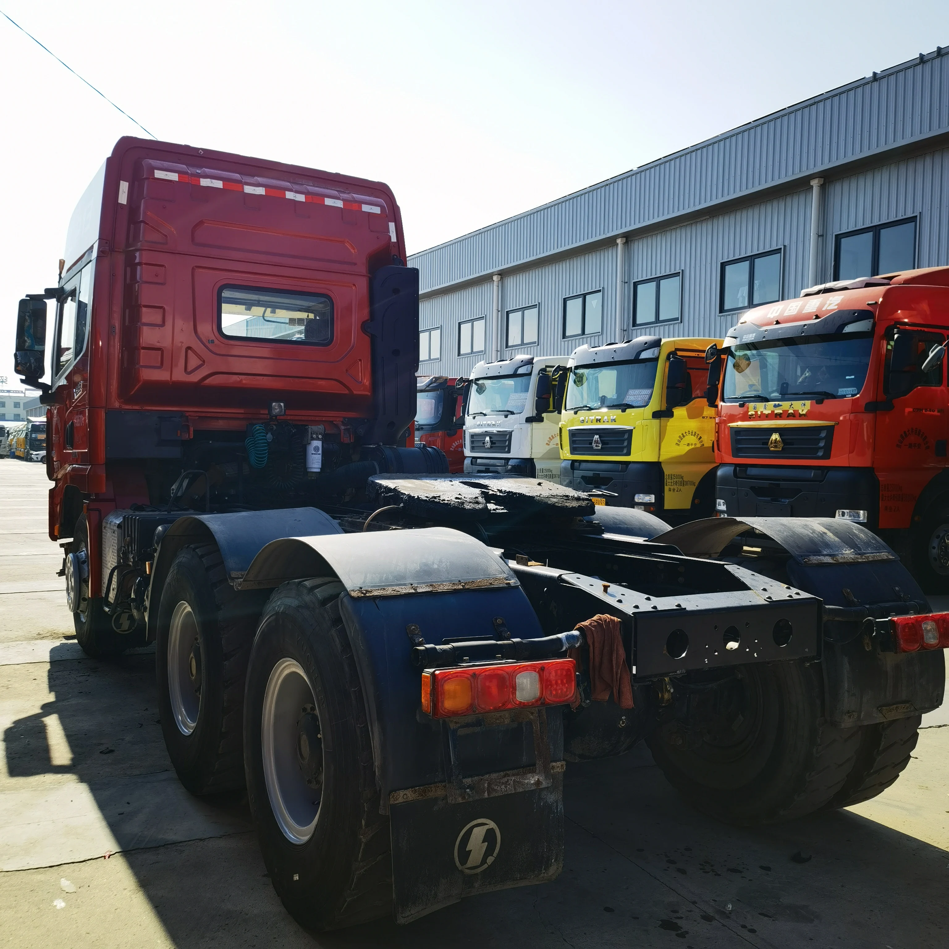 Лидер продаж Подержанный автомобиль Китай Shaanxi X3000 6x4 430 л.с. большой грузоподъемный трактор