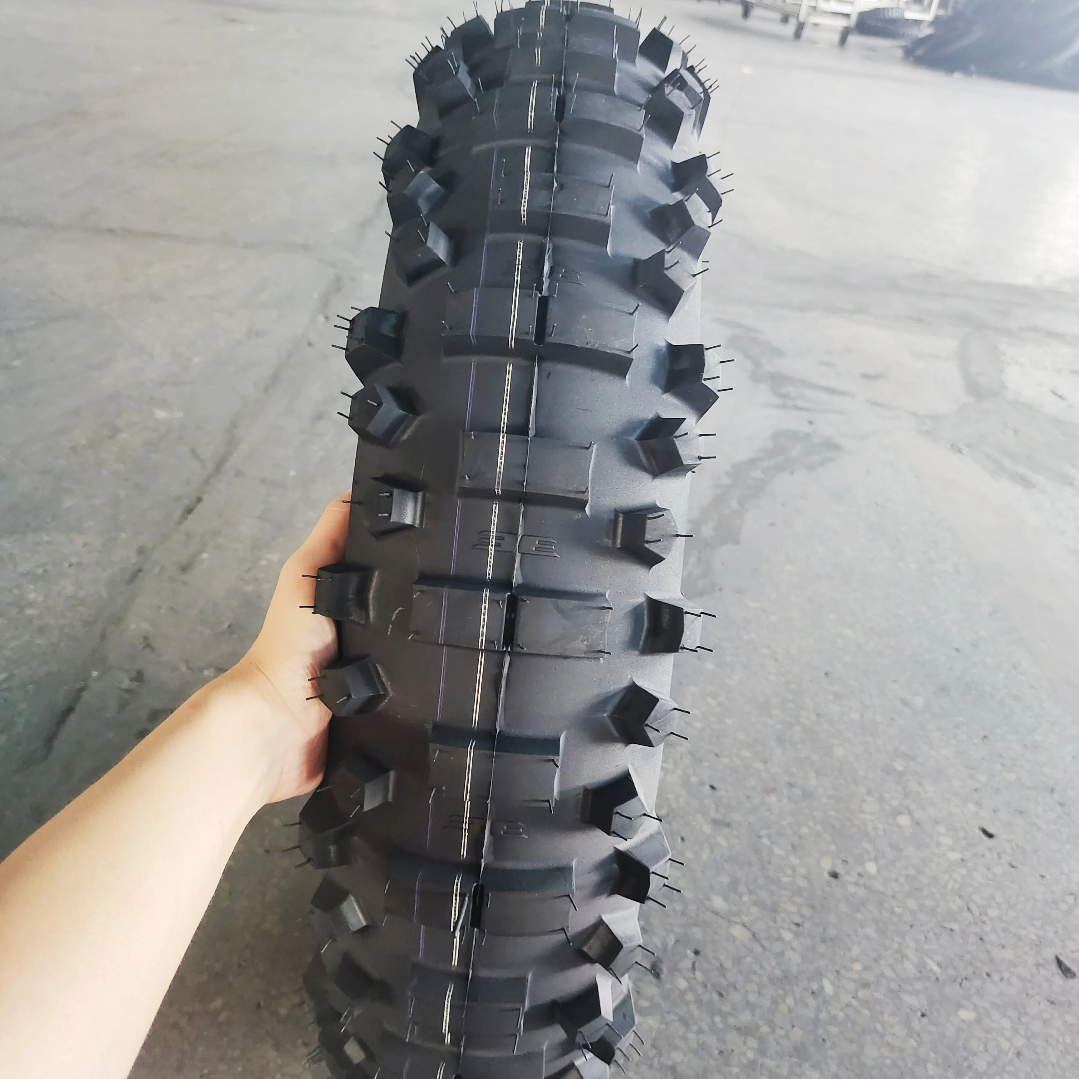 Супер мягкая шина для мотоцикла внедорожника 140/80-18 140/80/18 140/80 r18