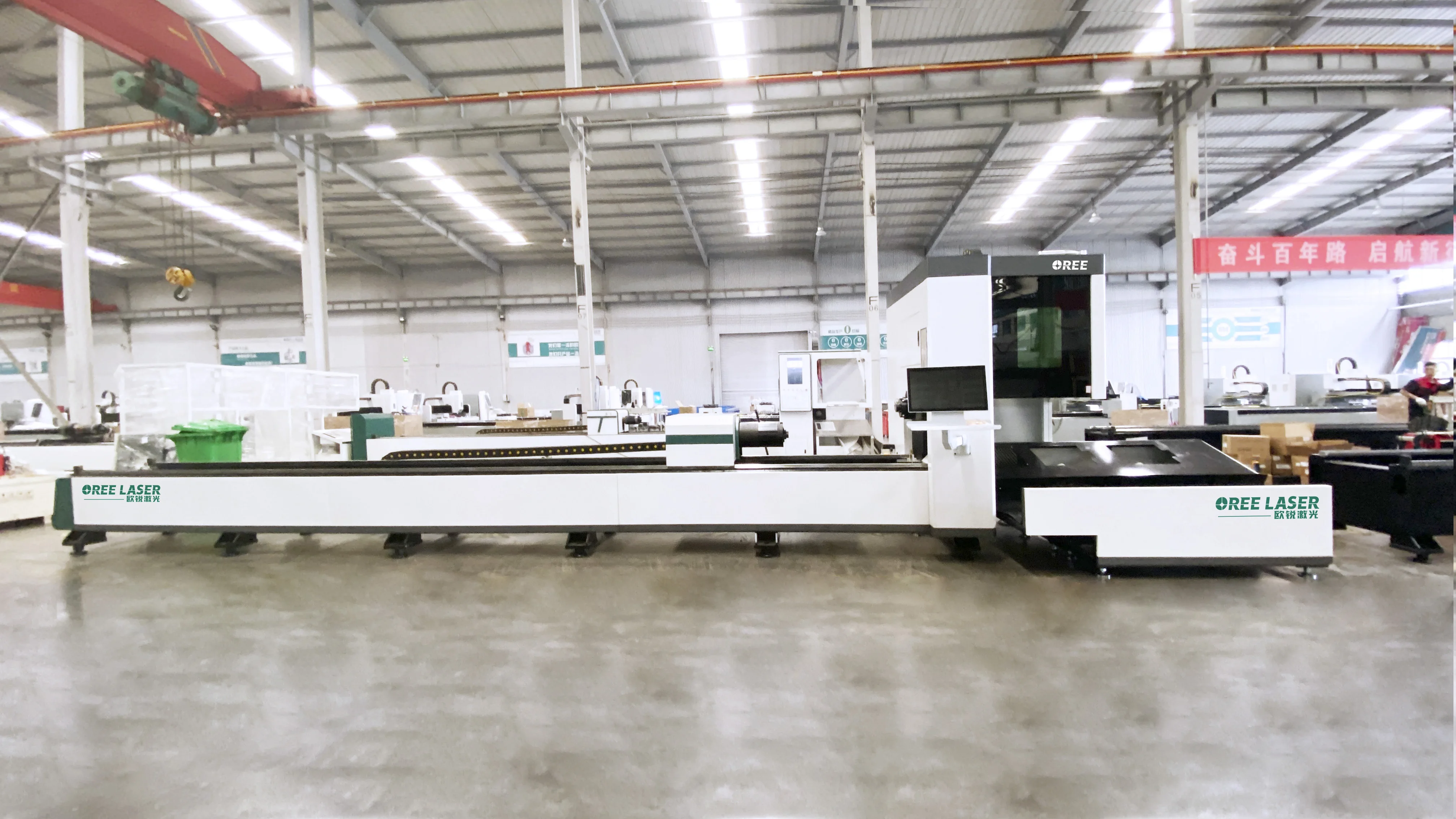 2022 OREELASER High Quality 1500w 2000w 3000w 6000w Fiber CNC Professional Metal Pipe Laser Cutting Machine