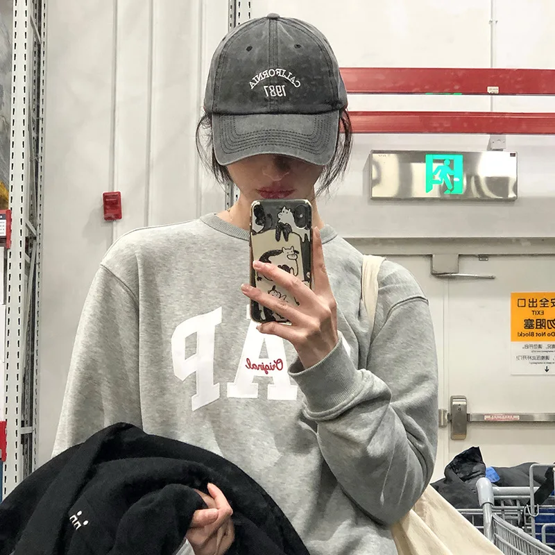 Custom Printed Letter Logo Soft-Top Wide Brim Flat Baseball Cap With Adjustable Tightness