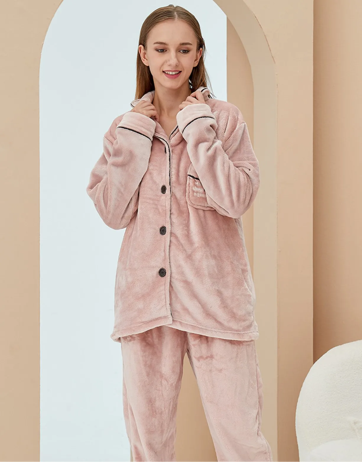 Hot selling winter women men home clothes sleepwear coral velvet winter front open long sleeve pajamas set