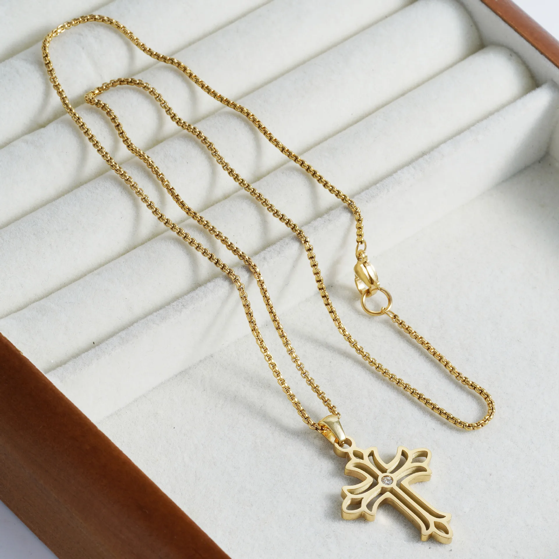 Wholesale 18K Gold Plated Stainless Steel Jesus Religious Maltese Celtic Greek Latin The Symbol Of Life Cross Pendant Necklace