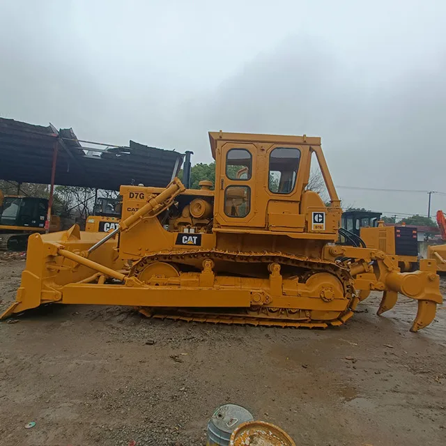 Second hand CAT D7G Track-Type Tractors / Bulldozers With Winch for sale IN SHANGHAI