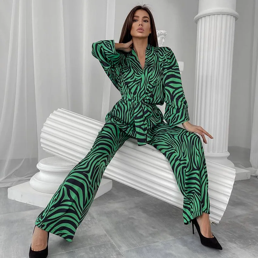 Ice Silk Thin Section Fashion Printing Pajamas Suit Green Casual Loose Comfortable Outer Wear Home Clothes Women Pajama Set