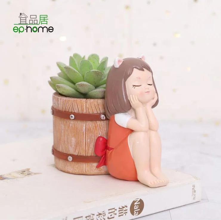 Succulent flowerpot Seated Girl and Basket Shape Micro landscape Pot for Kids Gril Friend Gift Office Balcony Desktop Decoration