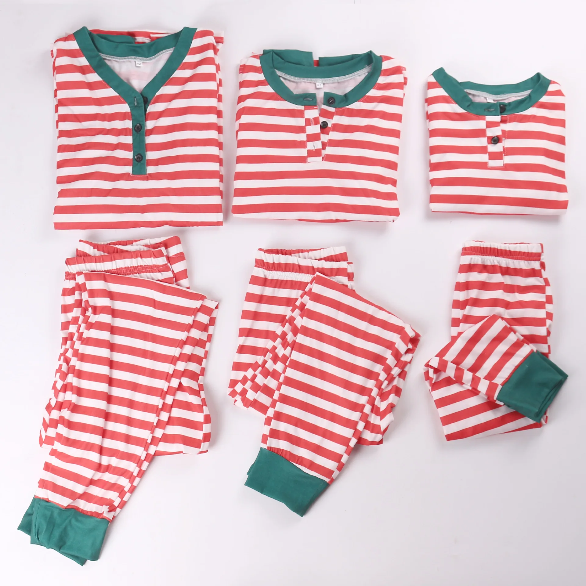 
Wholesale Christmas Pajamas Family Clothing Home Wear Christmas Pajamas Sets Parent-child outfit 