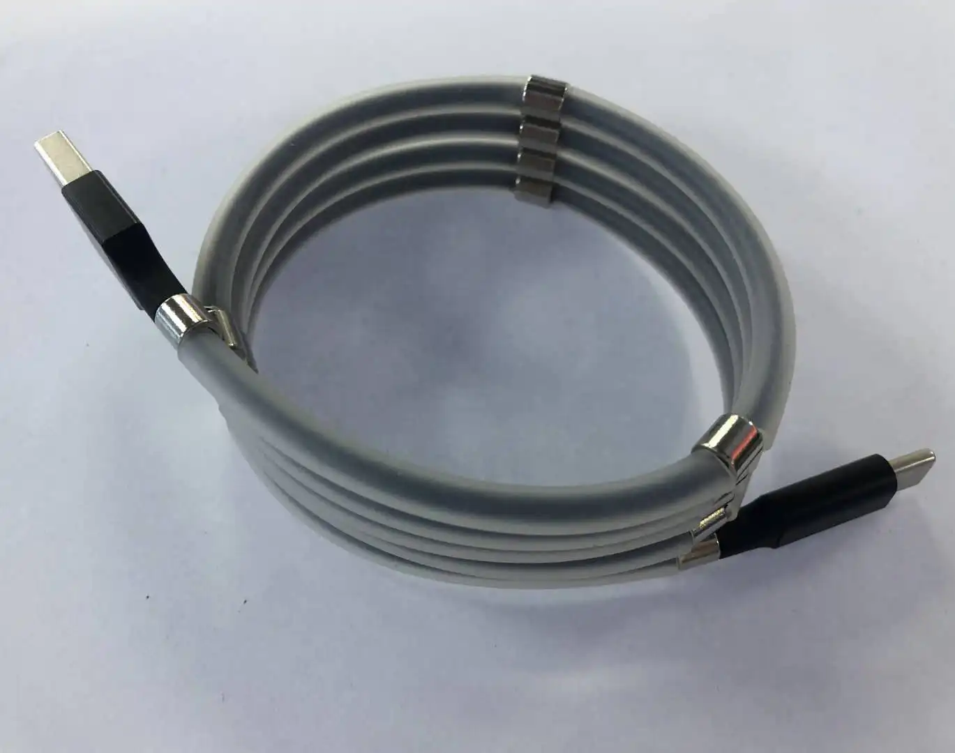 Self winding USB charging cable for iPhone type c micro Easy-coil redesigned super callable magnetic charging  data cable