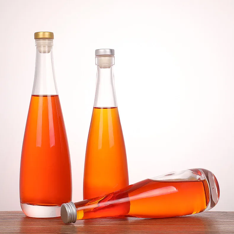 Luxury High Quality Eco-friendly Customizable 350ml 500ml Glass Water Juice Beverage Bottles Wholesale