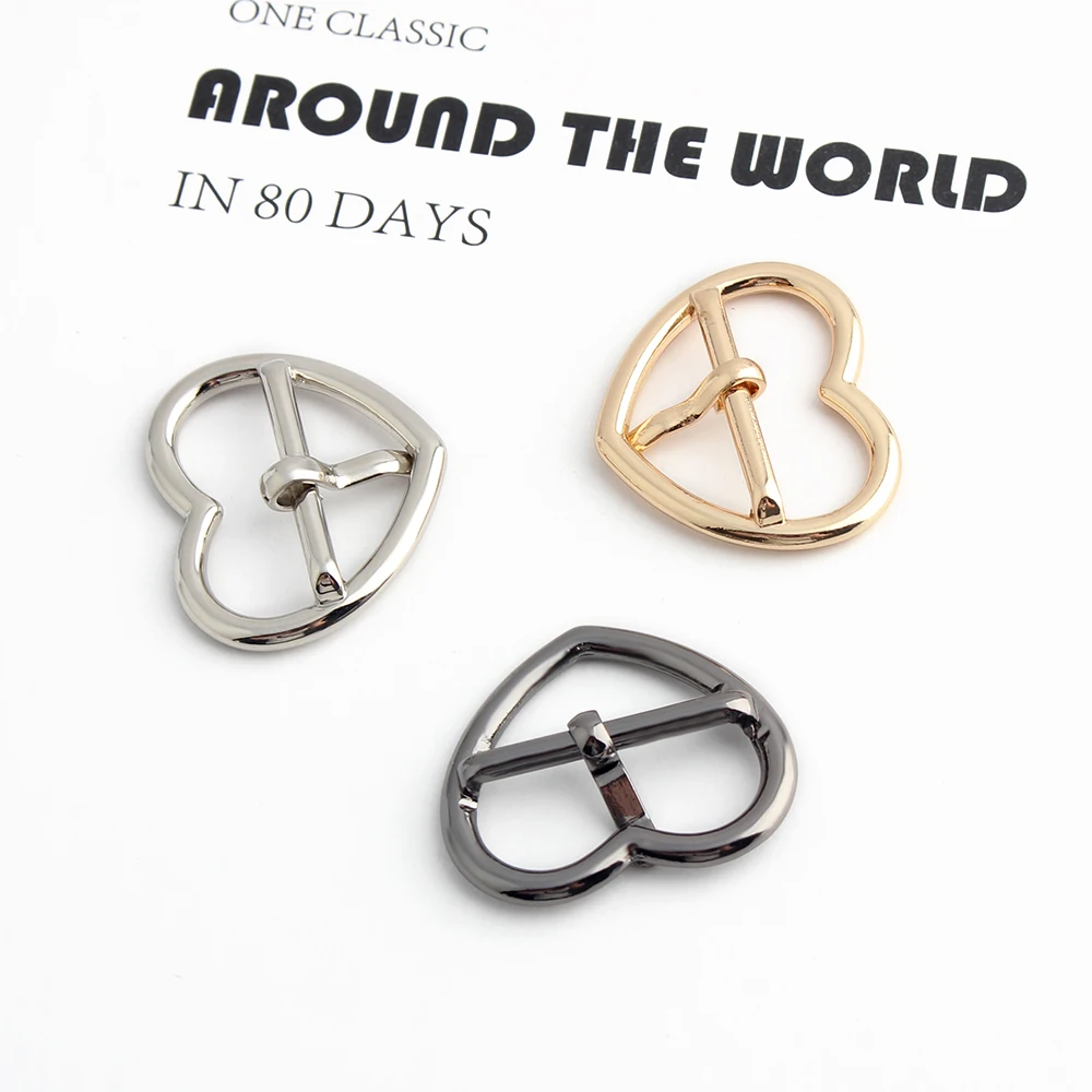 Fashion Design Hardware Accessories Alloy Heart Shape Belt Buckle Strap Belt Ajustable Pin Buckle For Belt/Shoe/Bag