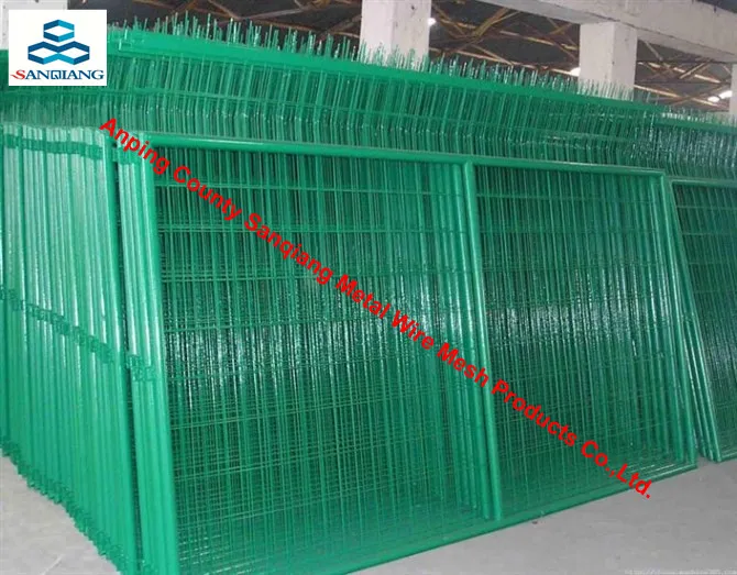 Factory Produce Welded Wire Mesh Panel Metal Steel Pvc Coated Small Garden Fence Green Water Proof Plastic Garden Fence Morden