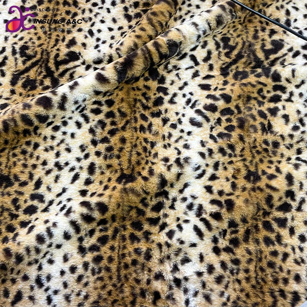 Wholesale leopard print and animal print rabbit hair print rabbit hair flannel clothing plush toy carpet fabric