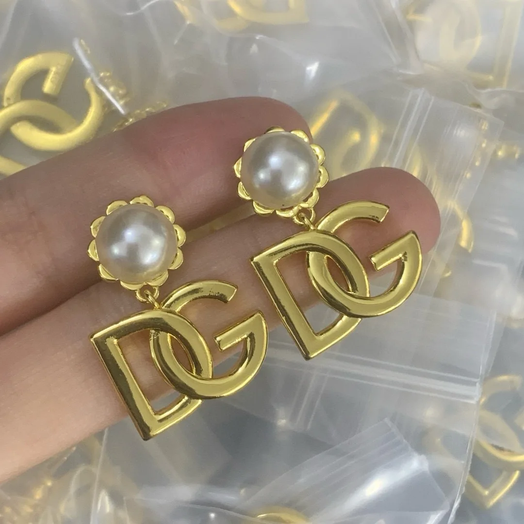 Luxury Designer Inspired DG Earrings Women Small Hoop Letter Inspired Large Hoop Latest Fashion Drop Jewelry Popular Luxury