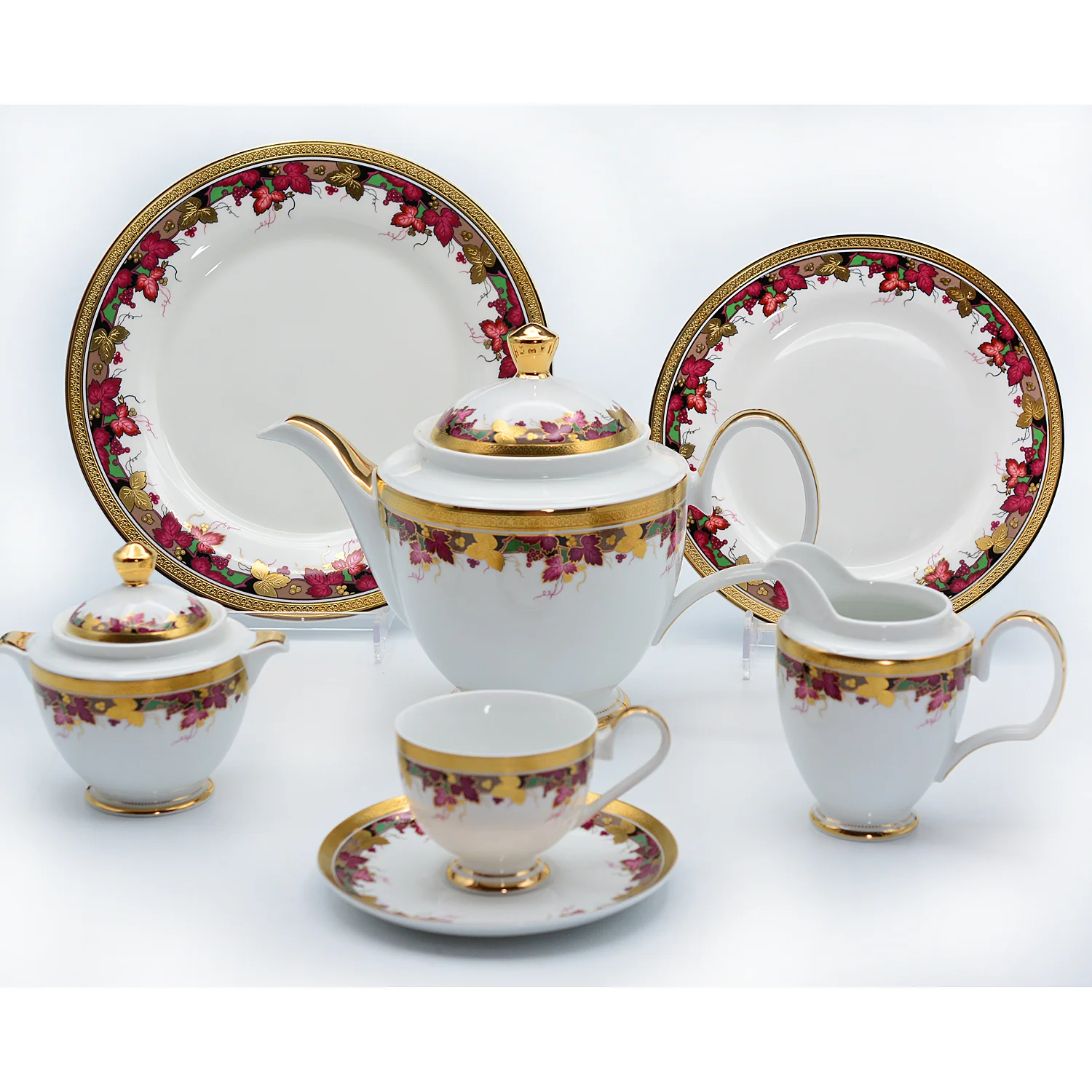Hot sale luxury gold dinner set luxury royal bone china porcelain tea cup set