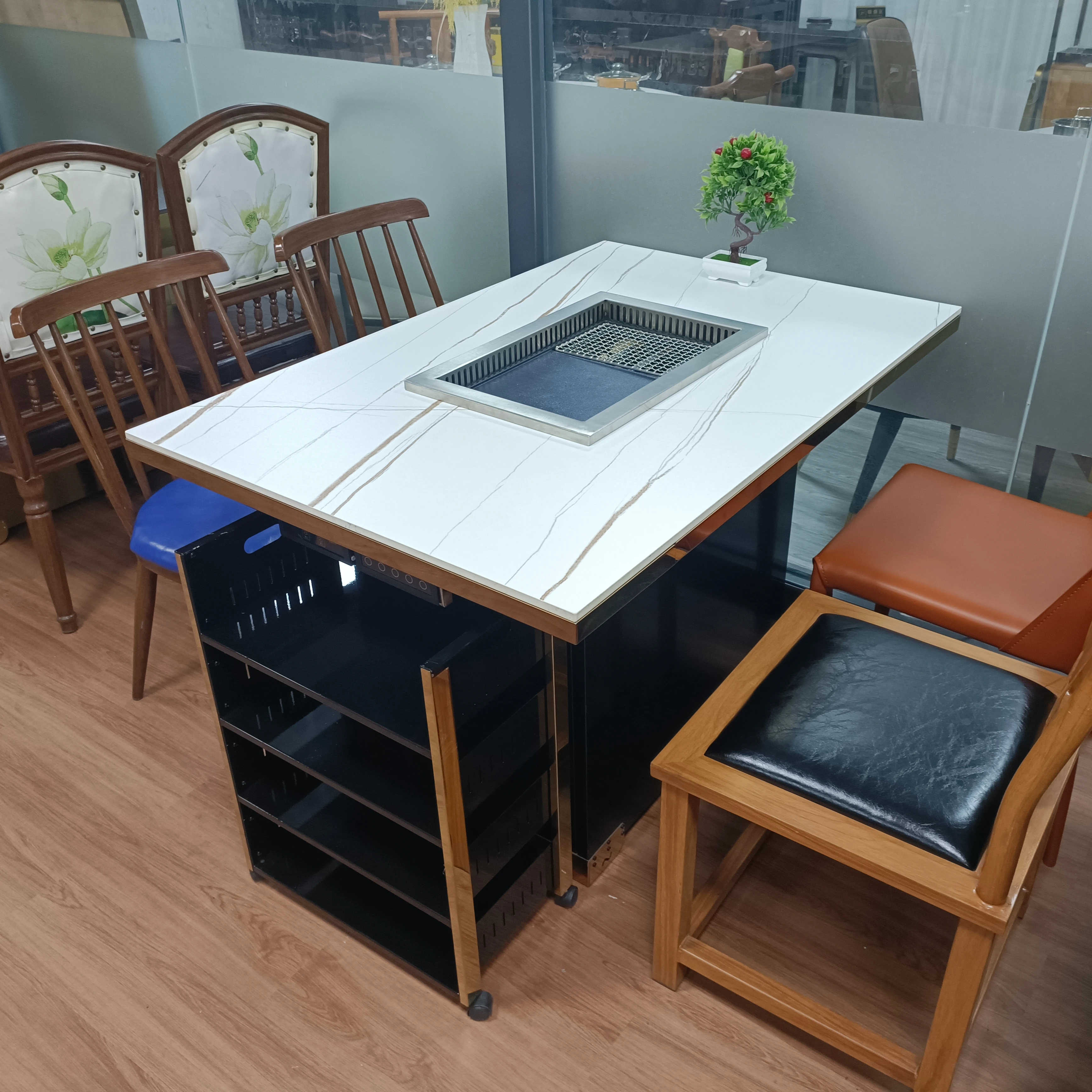 Advanced Technology & High Quality Smokeless Dining Table Barbecue Table