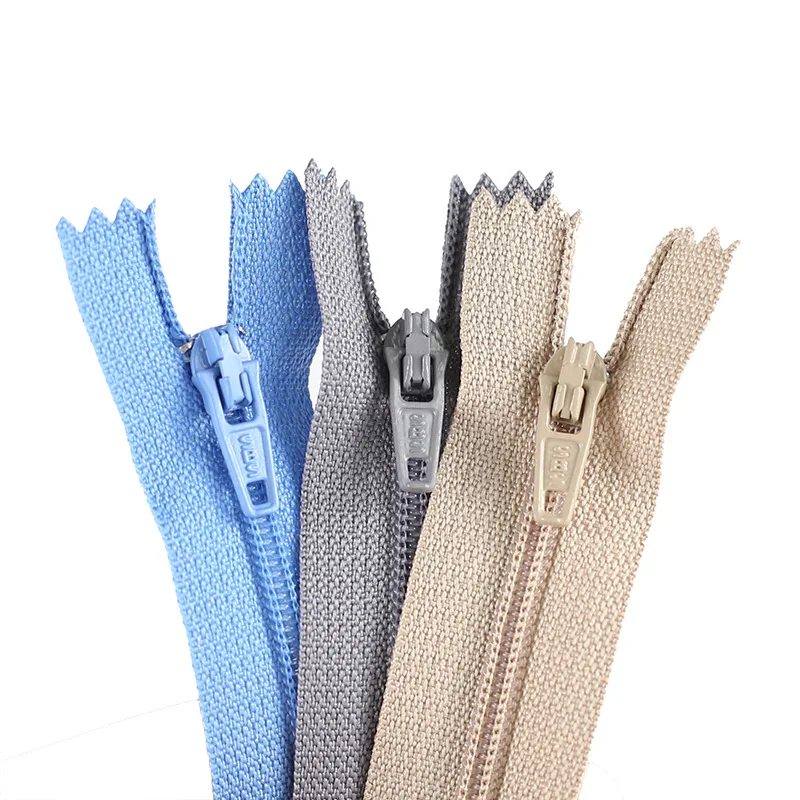 Factory Wholesale Zipper Twisted Nylon Resin Tape Reversible Zipper 3# 5# 8# Reverse Waterproof Nylon Zippers
