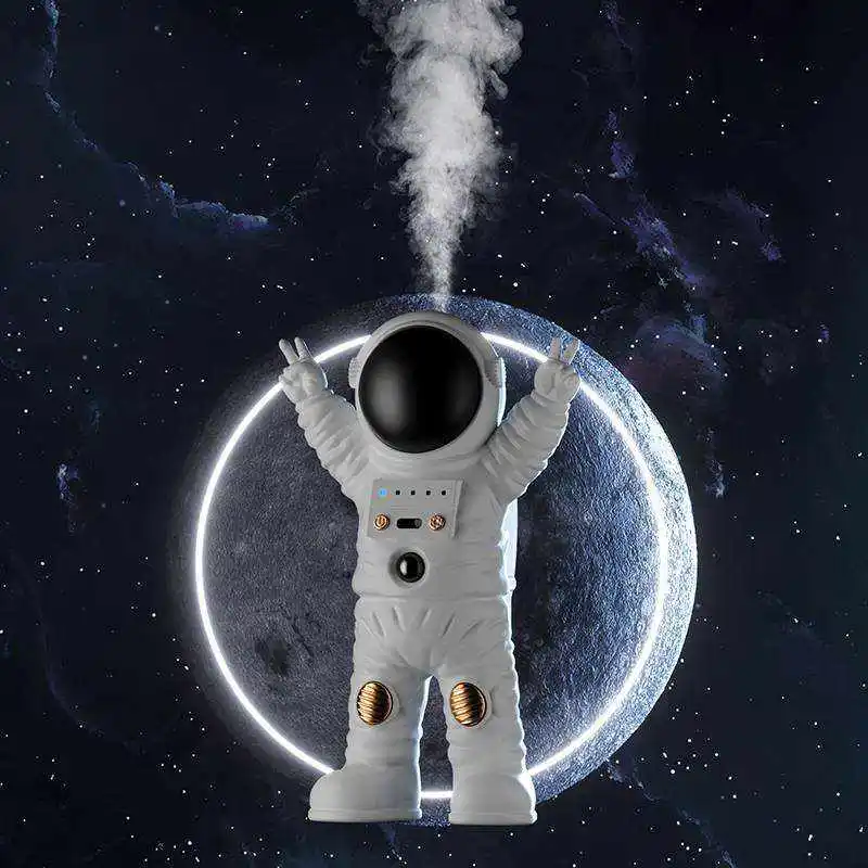 Newly Innovative Astronaut USB 50ML Essential Oil Desktop Mini Portable Decorative Aroma Diffuser