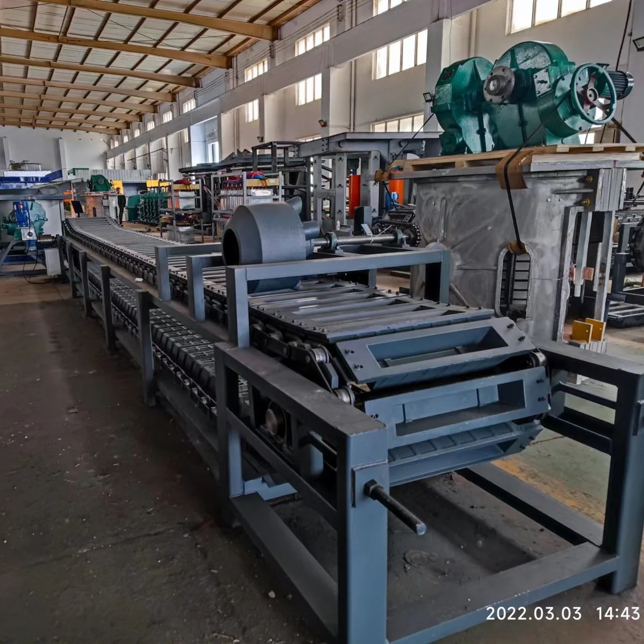 Aluminium Ingot Casting Conveyor Complete with Cast Iron Moulds Continuous Production Line Casting Machine For zinc Ingot