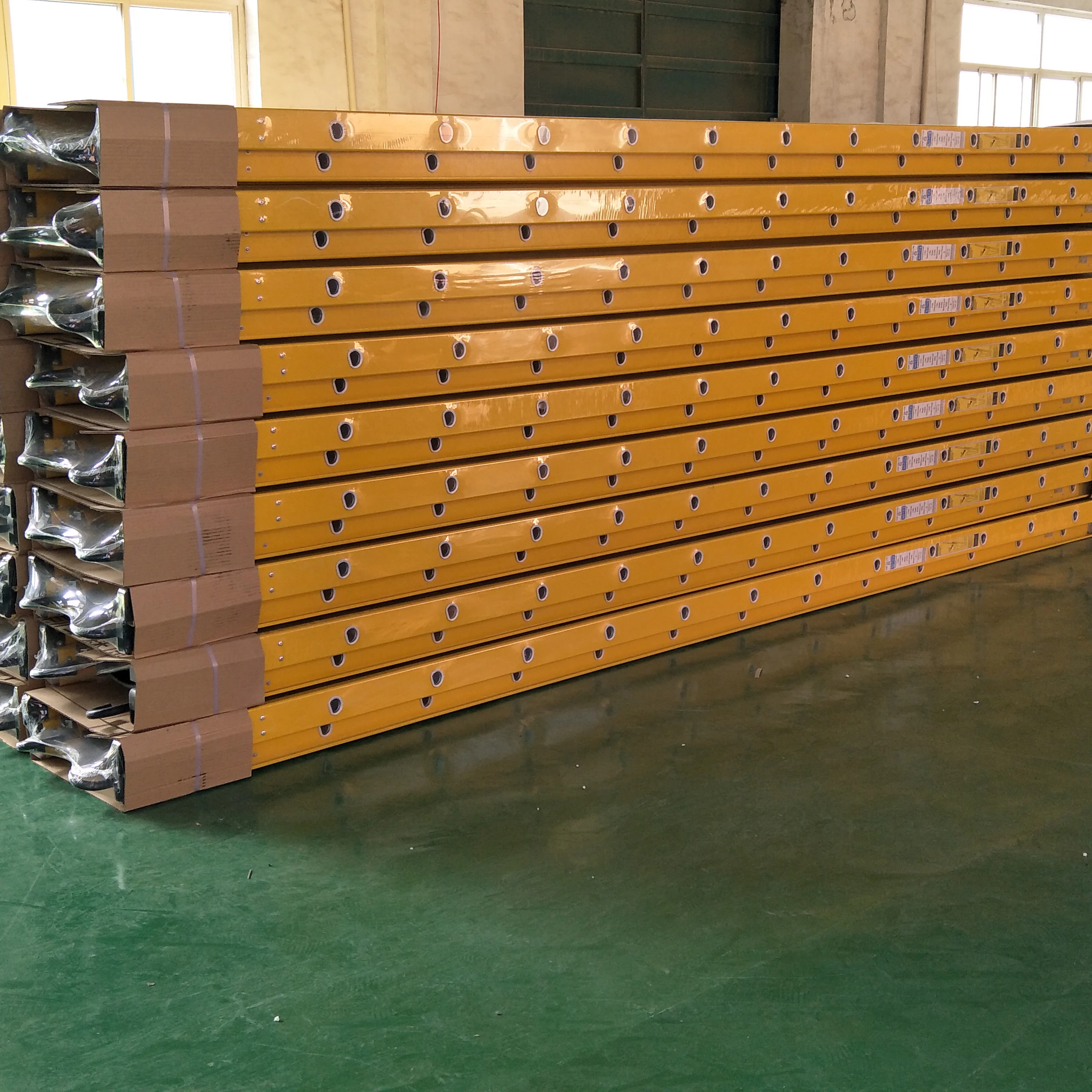 EN131 Professional Grade Heavy Duty two 2 sections Rope Operated Extension Ladder Fiberglass