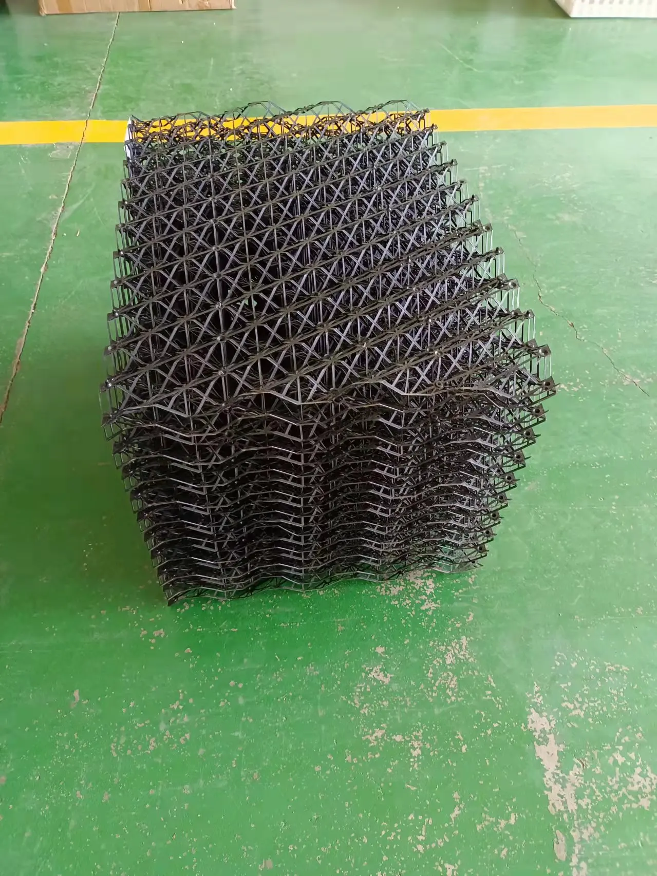 Pig farm honeycomb deodorization evaporation plastic cooling pad