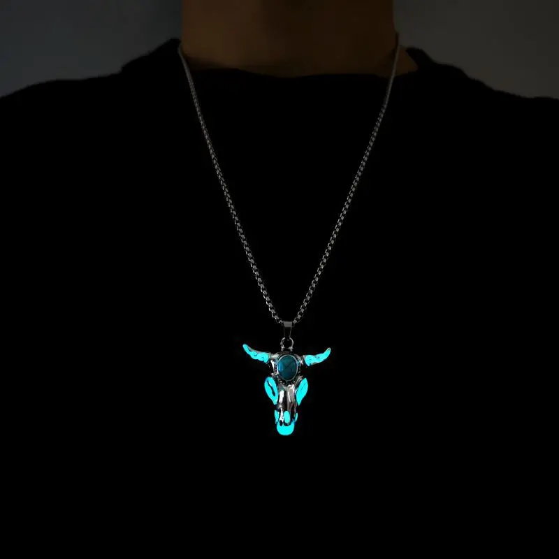 Luminous Skull Cow Head Night Lights Pendant Necklaces for Men Turquoise Glow in the Dark Cow Necklace