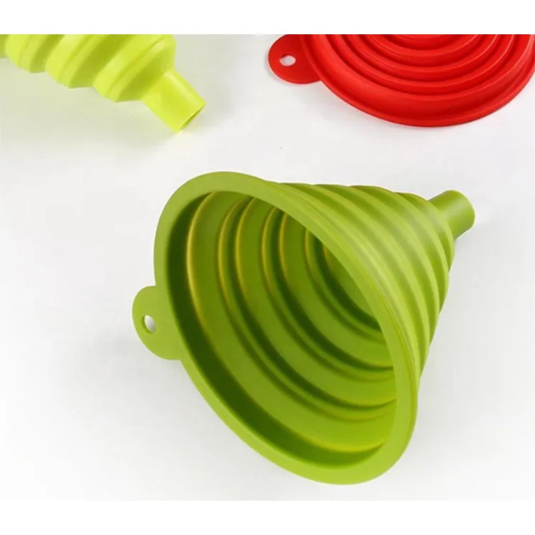 Factory Wholesale Kitchen Tools Foldable Oil Leak Silicone Collapsible Funnel For Beer