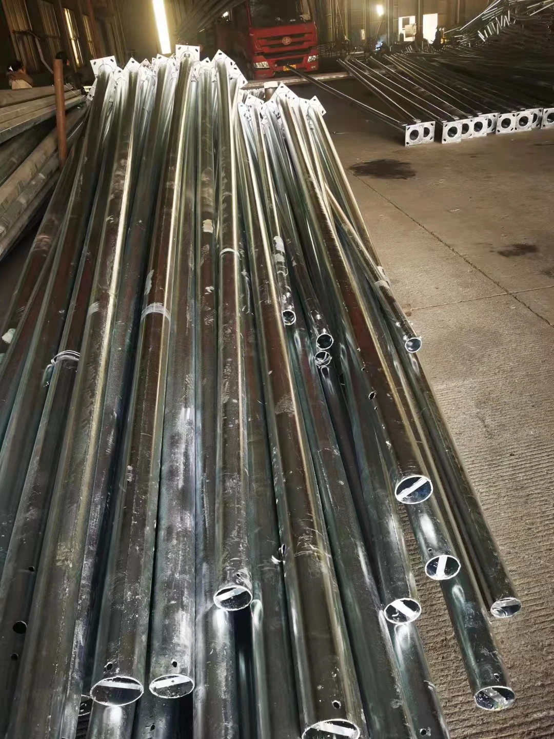 Customized outdoor 4m 5m 6m 7m 8m 9m 10m 12m double single arm price galvanized steel solar street light pole post lamp