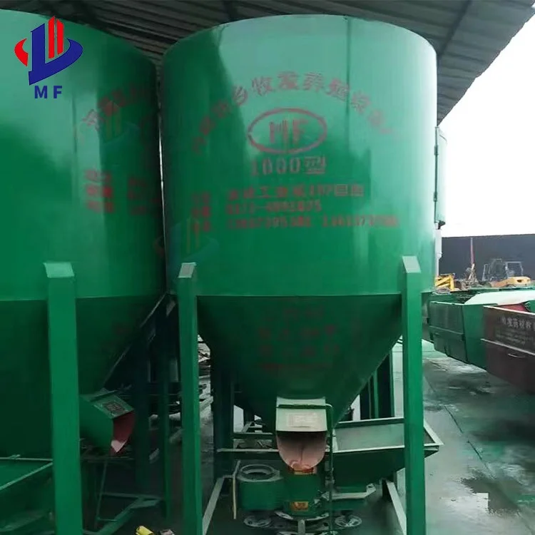 The manufacturer produces a pig feed mixing 7.5 kW crushing integrated machine for feed machinery and feed machinery