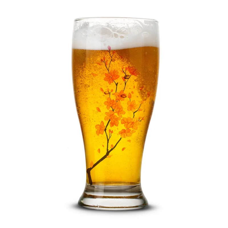 Стеклянная чашка с изменяющимся цветом