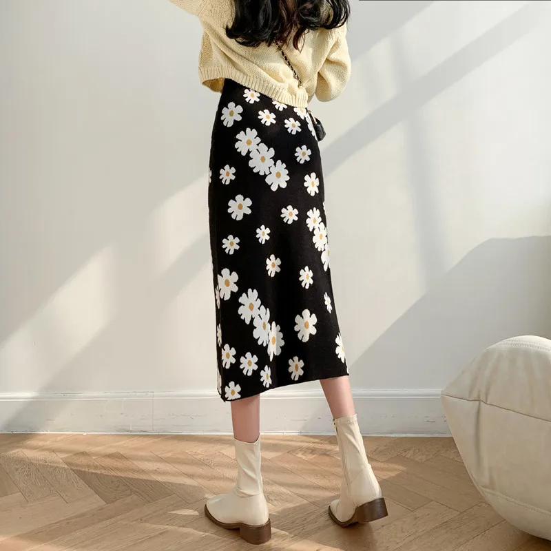 Girls knitted floral bag hip pencil skirt Japanese gentle retro high waist casual close-fitting printed knit women long skirt