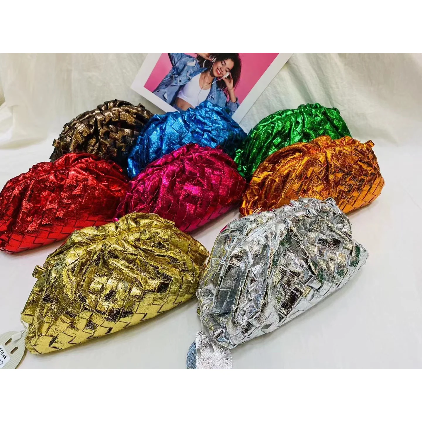 8913# latest fashion women small cute metal color woven cloud clutch bag purse for lady braided evening purse new crossbody bag