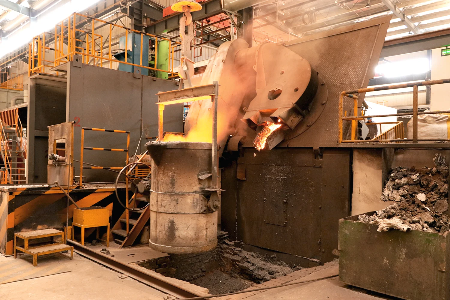 Metal Forge Furnace Iron Smelting Pots Iron Smelting Furnace