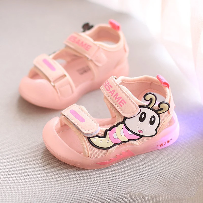 Latest Summer Kids Slides Cool Boys and Girls LED Lights Slippers Smile Face Open Toe Design PVC Children Sandals